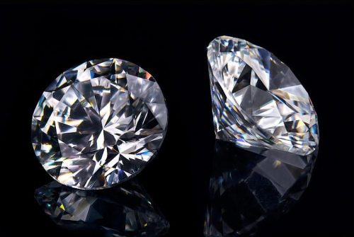 Comment reconnaître un vrai diamant sur une bague ?