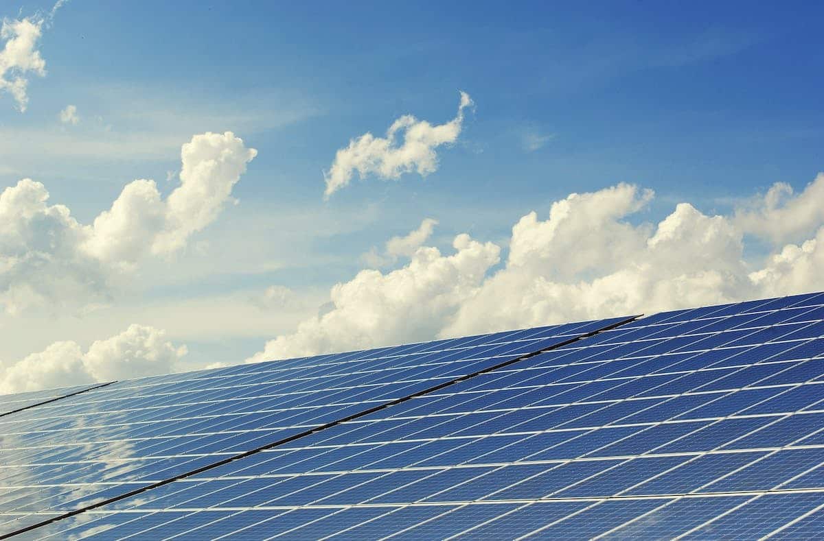 Comment installer un volet solaire brico dépôt pour votre baie vitrée